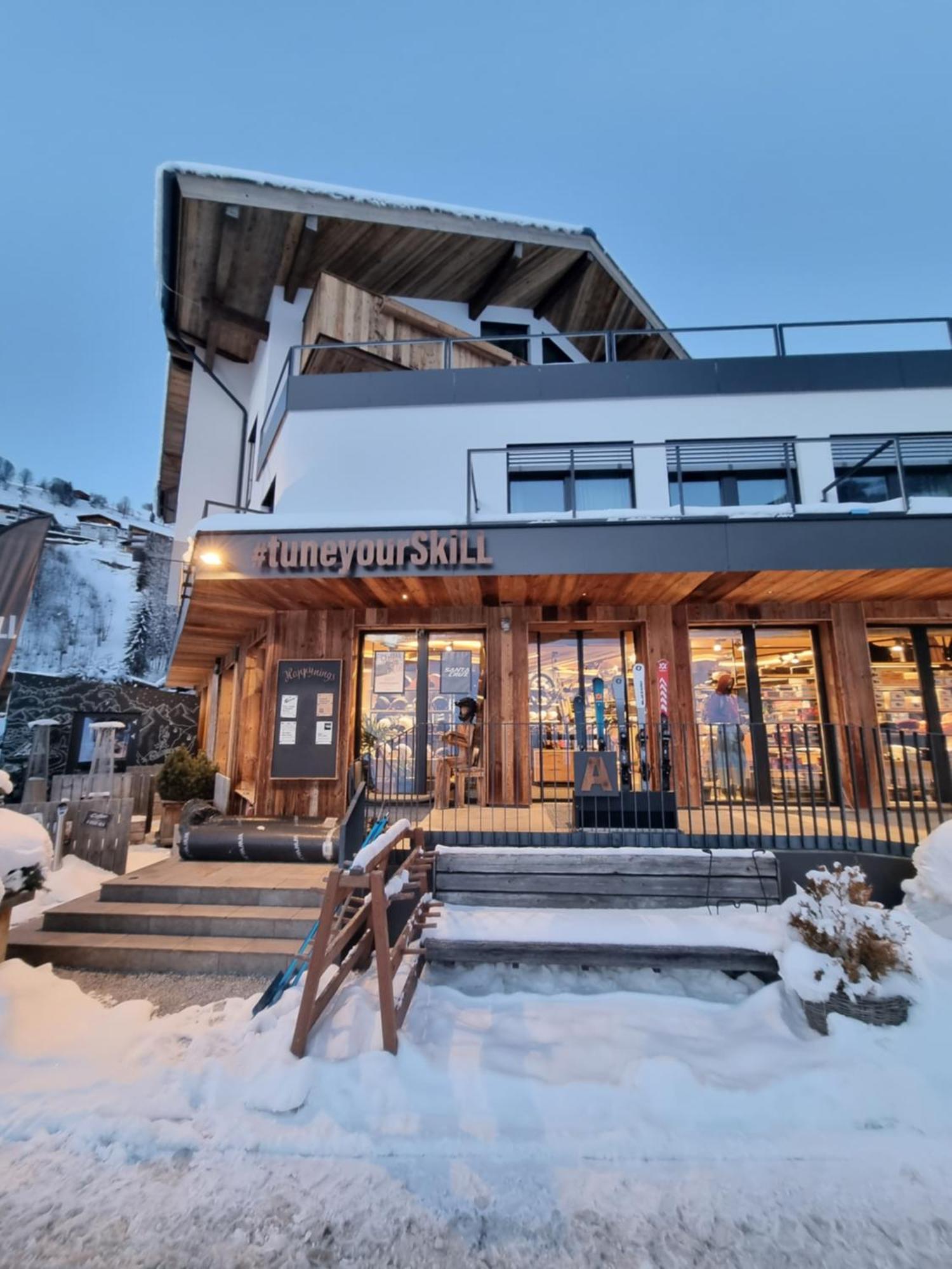 Hike&Bike Hostel mit Jokercard Saalbach Exterior foto