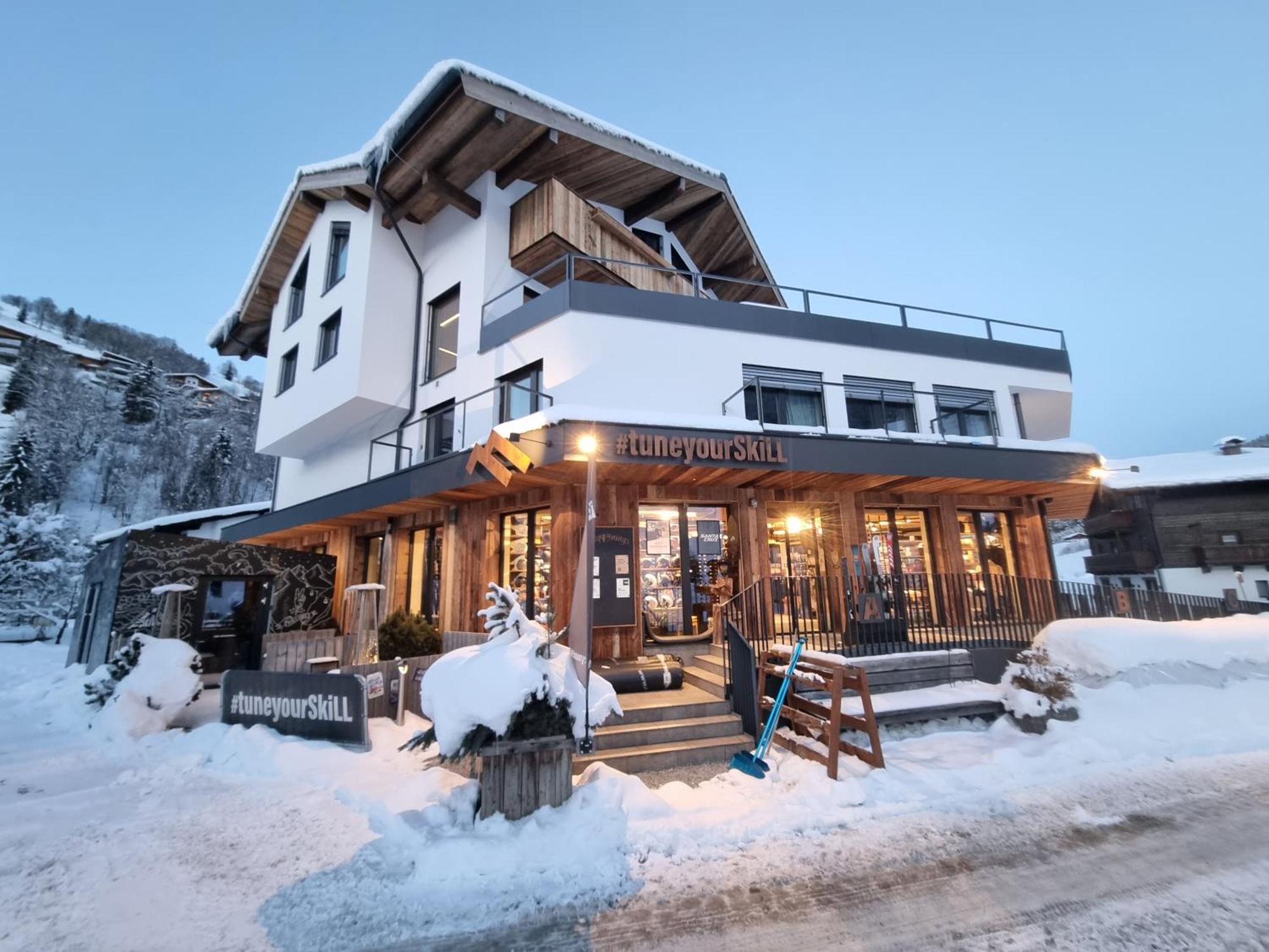 Hike&Bike Hostel mit Jokercard Saalbach Exterior foto