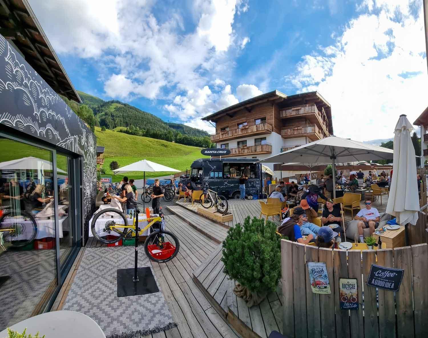 Hike&Bike Hostel mit Jokercard Saalbach Exterior foto