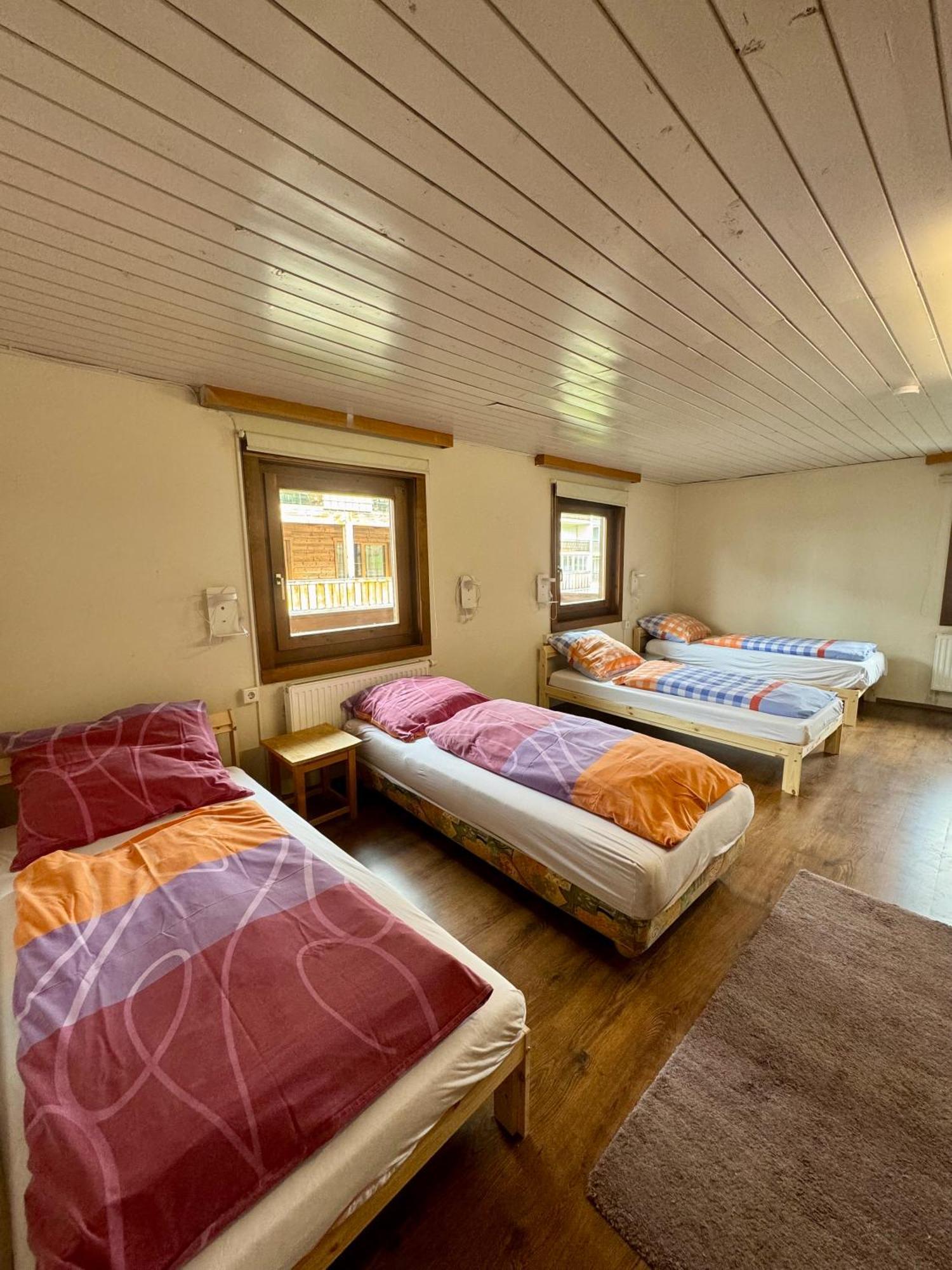 Hike&Bike Hostel mit Jokercard Saalbach Zimmer foto